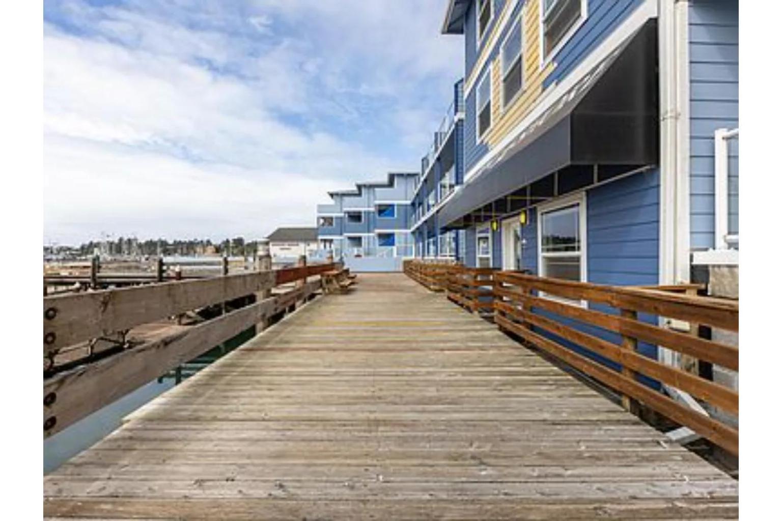 The Landing At Newport Condominium Hotel Exterior foto